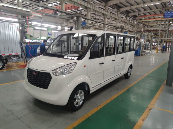 五菱10座电动观光车